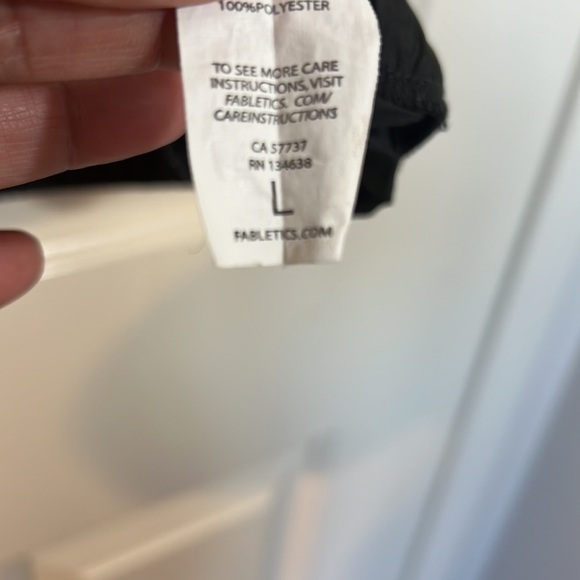 Fabletics Womens Black Hooded Short Sleeve Windbreaker Size Large - Picture 11 of 17